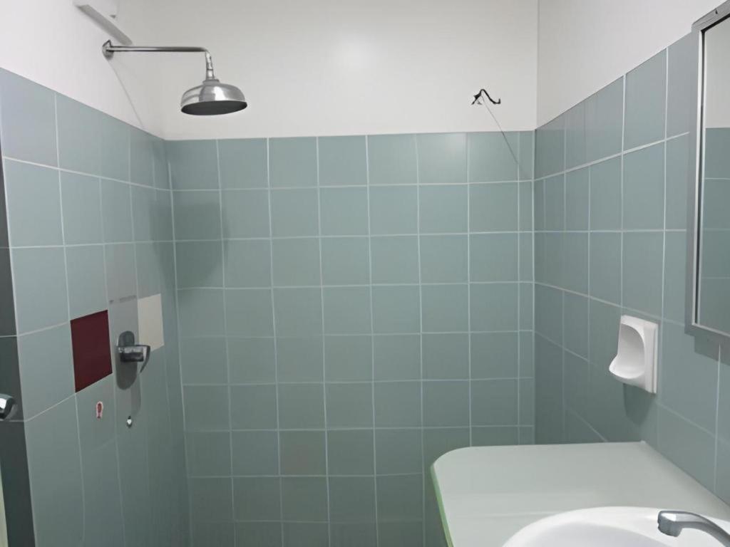 Hotel Hung Hung Кучинг Екстериор снимка