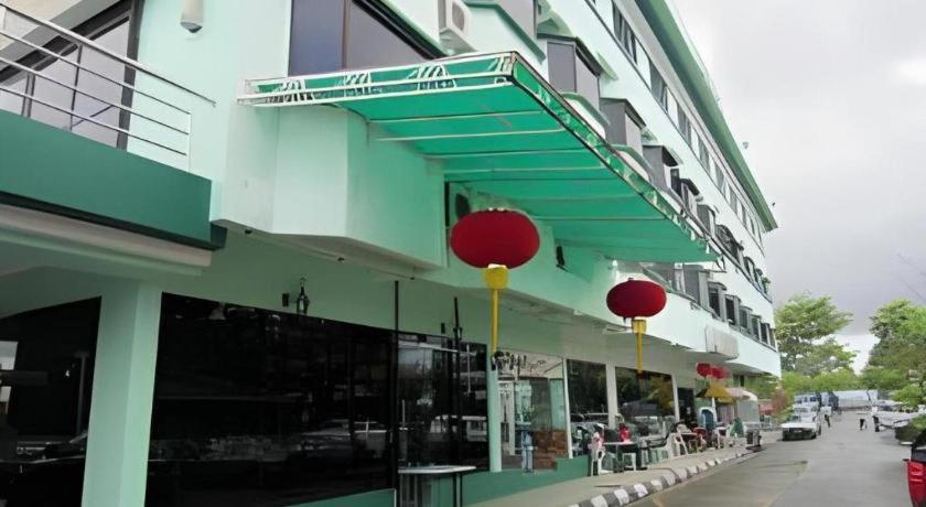 Hotel Hung Hung Кучинг Екстериор снимка